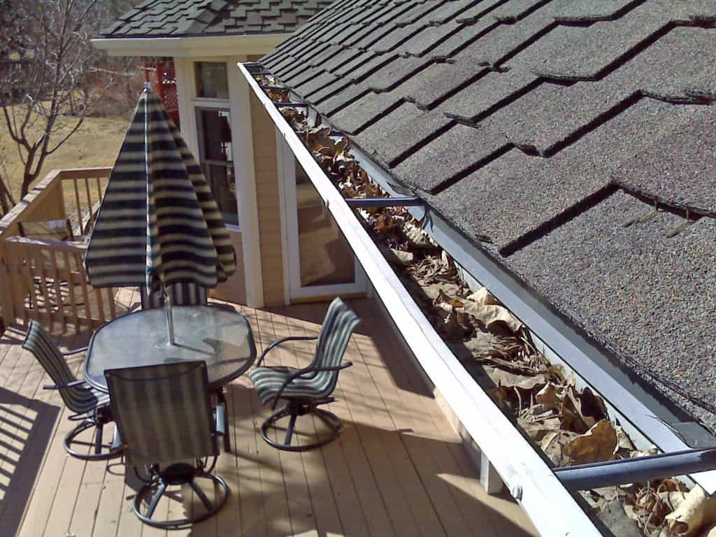 these gutters are not clean and it is important to be clean